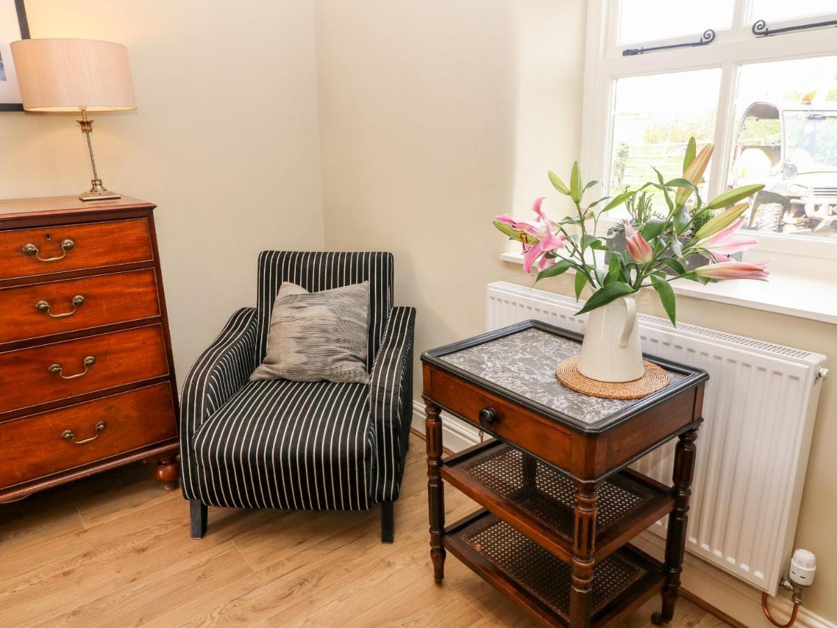 Waingate Cottage Cark 외부 사진
